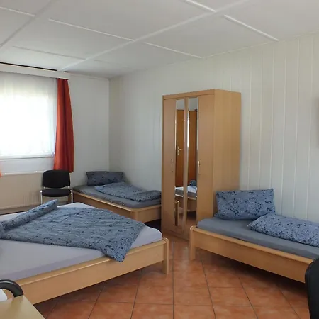 Homestay 1 *